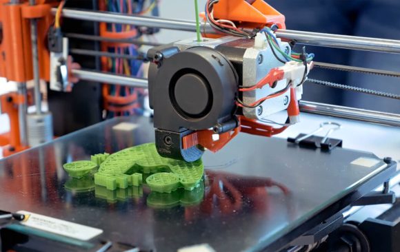 Za co odpowiada ekstruder w drukarce 3D?