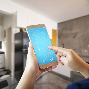 Smart Home a atrakcyjność nieruchomości – czy jest o co powalczyć?